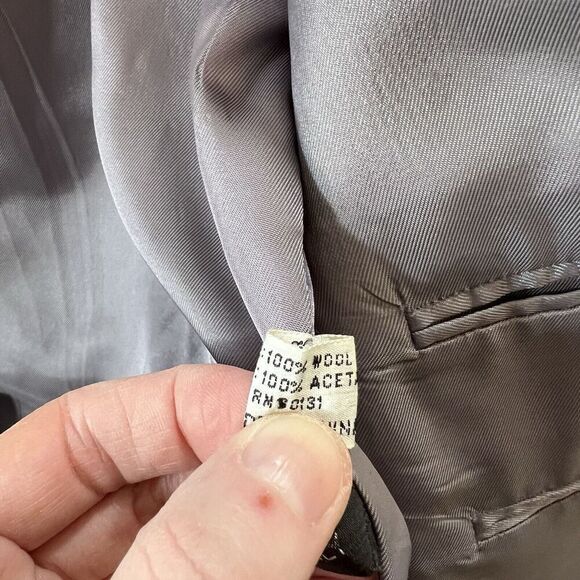 Jordache Men’s Vintage Wool Herringbone Blazer Size 44R Gray Business Academic - Picture 6 of 10